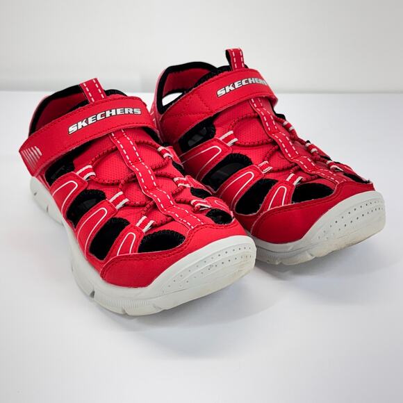 Skechers Kids Size 4 Relix Valdez Red Sandals Closed Toe Summer Comfort Travel - Picture 1 of 11